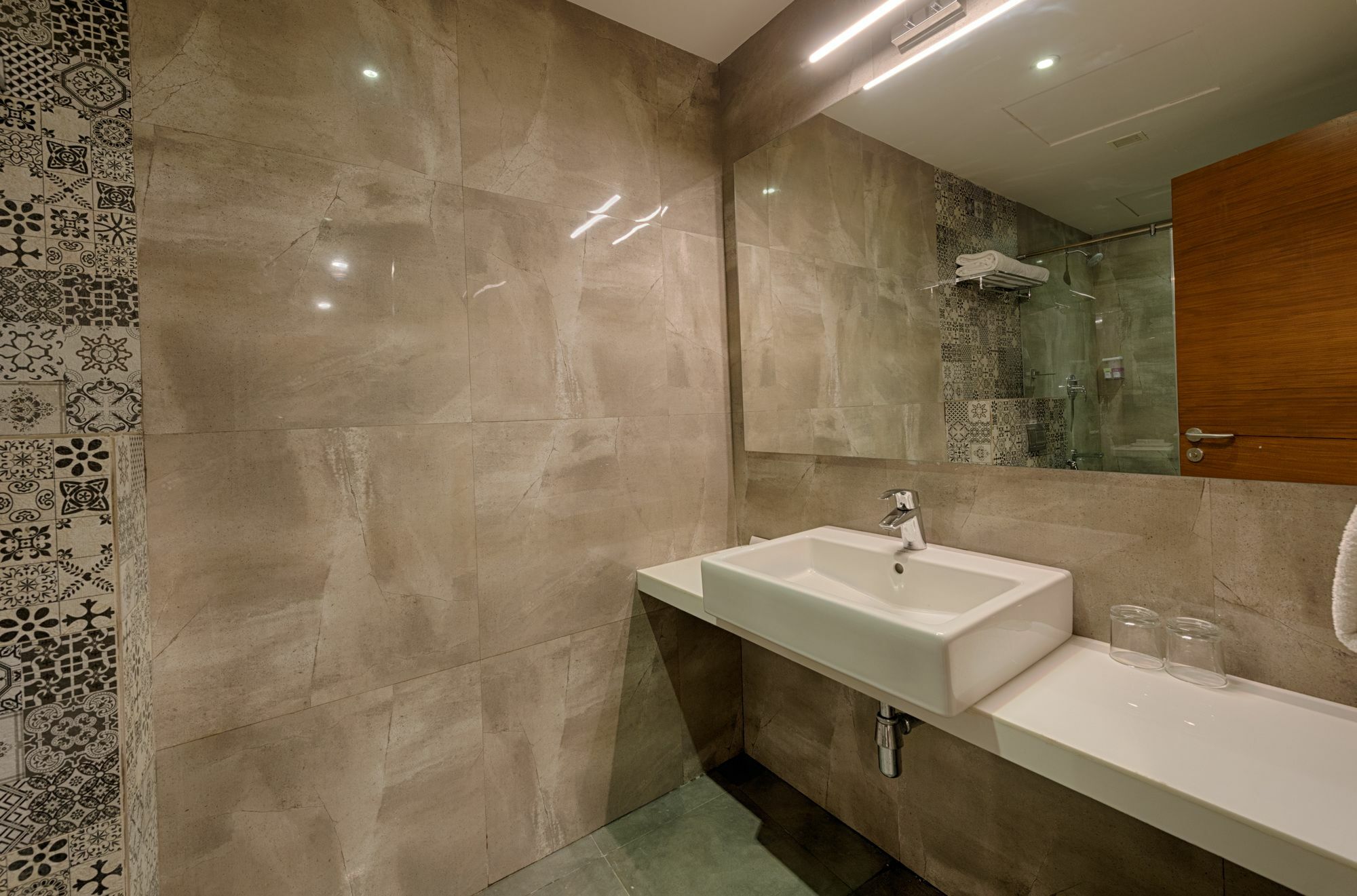 The Belstead 3*